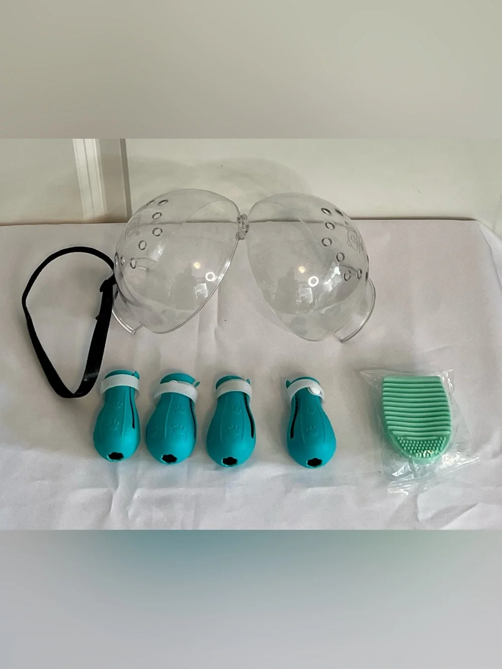 Cat Anti-Bite Muzzle & Mittens for Safe Grooming
